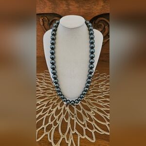 Hematite Beaded 20in Necklace W/Barrel Magnetic Close